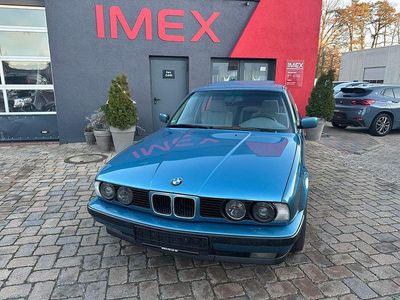 Gebraucht BMW 525 192 PS (141 kW) 1993 Blau Limousine