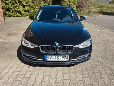 Gebraucht BMW 320 Sport Line 190 PS (139 kW) 2016 Schwarz Kombi
