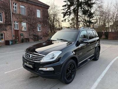 Gebraucht Ssangyong (KGM) Rexton Sapphire 155 PS (114 kW) 2015 Schwarz SUV
