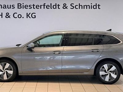 Usata VW Passat Business 150 CV (110 kW) 2025 Grigio Station wagon