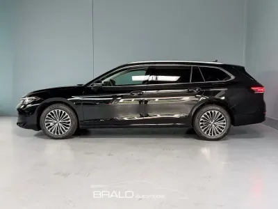 Neu VW Passat Elegance 150 PS (110 kW) 2026 Schwarz Kombi