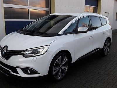 Weiß Gebraucht 2017 Renault Scénic IV Intens Van / Kleinbus | 9.990 € (Fairer Preis)
