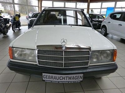 Weiß Gebraucht 1985 Mercedes 190 Limousine | 8.900 €