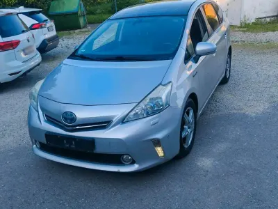 Gebraucht Toyota Prius+ Plus 99 PS (72 kW) 2012 Silber Van / Kleinbus