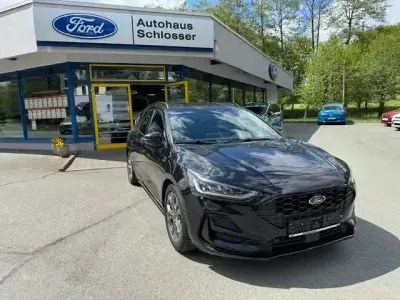Gebraucht Ford Focus ST-Line 155 PS (114 kW) 2024 Obsidianschwarz metallic Kombi