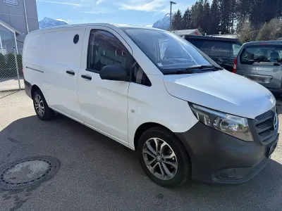 Gebraucht Mercedes Vito 114 PS (83 kW) 2015 Weiß Van