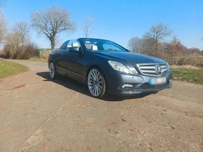 Używany Mercedes E500 AMG line 387 KM (284 kW) 2010 Szary Kabriolet