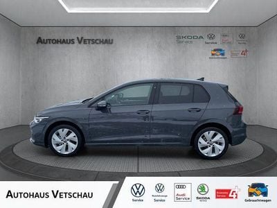 Grau Gebraucht 2026 VW Golf Life Limousine | 25.990 € (Guter Preis)