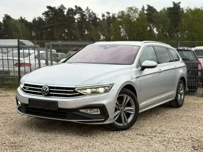 Second-hand VW Passat R-line 200 CP (147 kW) 2021 Argintiu Break
