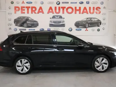 Gebraucht VW Golf VII Style 150 PS (110 kW) 2021 Schwarz Kleinwagen