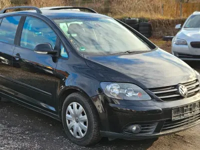 Gebraucht VW Golf VI 105 PS (77 kW) 2008 Schwarz Kleinwagen