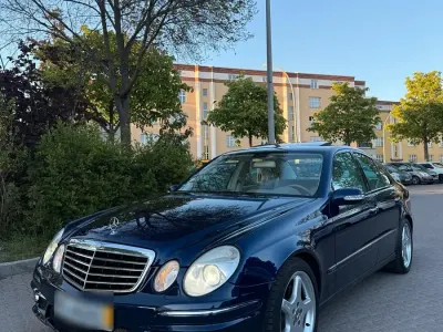 Gebraucht Mercedes E63 AMG AMG 306 PS (225 kW) 2003 Blau Limousine
