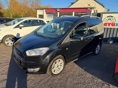 Schwarz Gebraucht 2017 Ford Tourneo Courier Van / Kleinbus | 9.750 € (Etwas zu teuer)