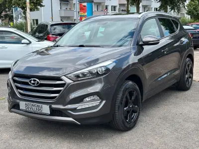Gebraucht Hyundai Tucson Trend 132 PS (97 kW) 2016 Braun SUV