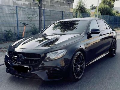 Mercedes E63 AMG