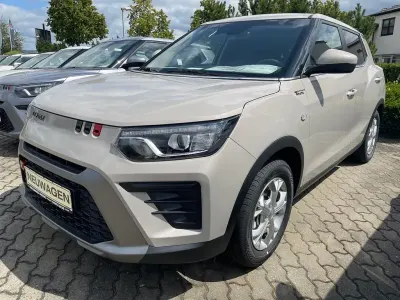 Neu KGM Tivoli 163 PS (119 kW) 2026 Beige SUV