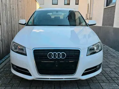 Używany Audi A3 105 KM (77 kW) 2013 Biały Sedan/Limuzyna