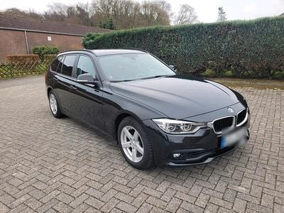 Gebraucht BMW 318 Advantage 2016 Kombi