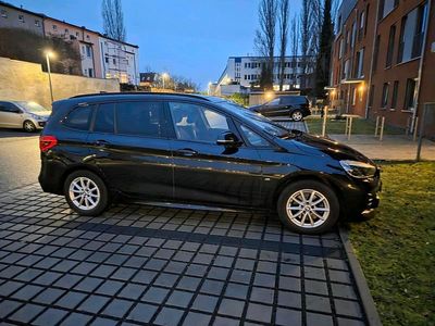 Schwarz Gebraucht 2021 BMW 218 M Sport Kombi | 19.700 €