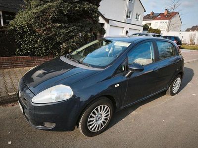Blau Gebraucht 2009 Fiat Punto Active Limousine | 1.590 € (Fairer Preis)