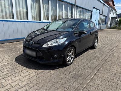 Gebraucht Ford Fiesta 95 PS (69 kW) 2010 Schwarz Kleinwagen