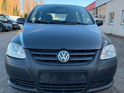 Gebraucht VW Fox 54 PS (39 kW) 2005 Grau Kleinwagen