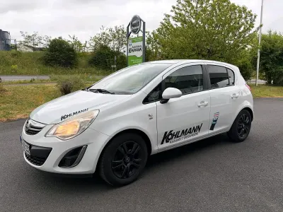 Używany Opel Corsa 101 KM (74 kW) 2011 Biały Hatchback