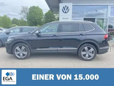 Gebraucht VW Tiguan Allspace Elegance 190 PS (139 kW) 2022 Schwarz metallic SUV