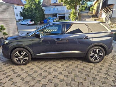 Blau Gebraucht 2020 Peugeot 5008 Allure Van / Kleinbus | 25.500 € (Teuer)