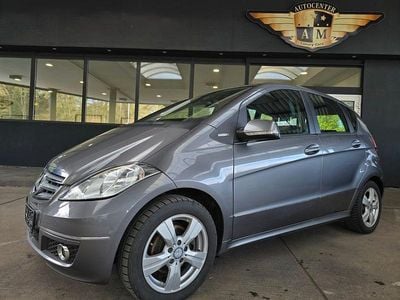 Second-hand Mercedes A180 Avantgarde 109 CP (80 kW) 2011 Gri Berlinǎ