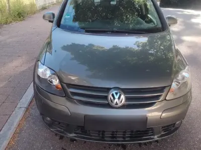 Gebraucht VW Golf V 105 PS (77 kW) 2006 Grau Kleinwagen