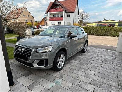 Usata Audi Q2 Design 150 CV (110 kW) 2019 Grigio SUV