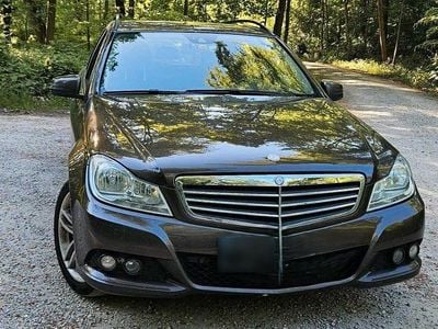 Usata Mercedes C180 156 CV (114 kW) 2013 Marrone Station wagon
