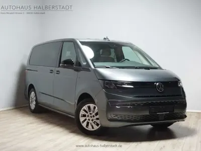 Usata VW Multivan 150 CV (110 kW) 2023 Grigio Monovolume