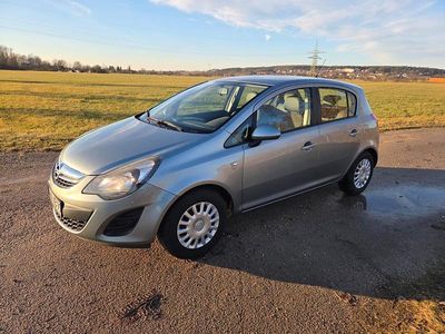 Grau Gebraucht 2014 Opel Corsa Kleinwagen | 5.600 € (Etwas zu teuer)