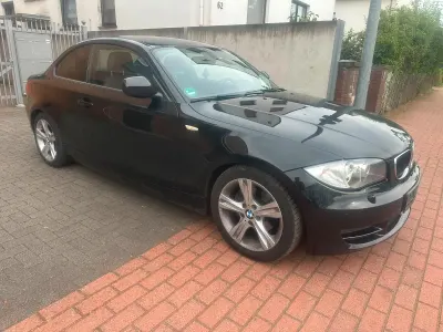 Gebraucht BMW 1M 176 PS (129 kW) 2010 Schwarz Coupé
