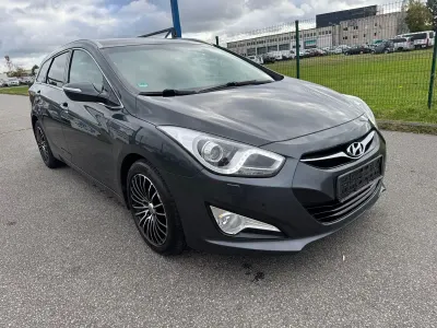 Gebraucht Hyundai i40 136 PS (100 kW) 2015 Grau Kombi