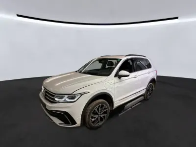Gebraucht VW Tiguan R-line 245 PS (180 kW) 2022 Weiß SUV