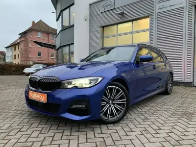 Usata BMW 330 Shadowline 258 CV (189 kW) 2021 Blu Berlina