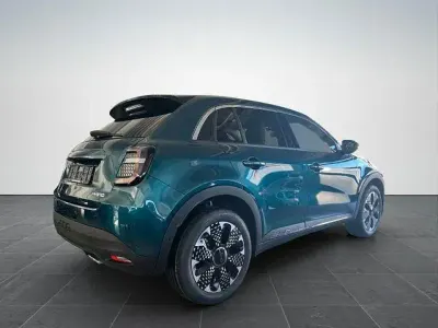 Neu Fiat 600 La Prima 145 PS (106 kW) 2026 688 mare grün 688 mare grün SUV