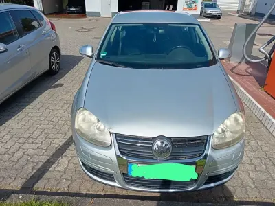 Gebraucht VW Jetta Comfortline 150 PS (110 kW) 2006 Silber Limousine