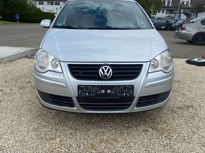 gebraucht VW Polo 9N 1.2 Silber Scheckheftgepflegt TÜV NEU