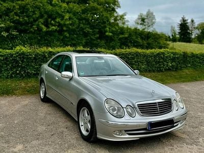 Mercedes E200