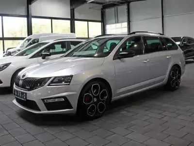 Usata Skoda Octavia Business Line 245 CV (180 kW) 2018 Argento Station wagon