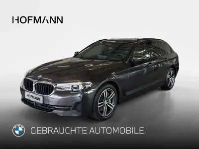 Gebraucht BMW 530 Shadowline 286 PS (210 kW) 2022 Sophistograu brillanteffekt me Kombi