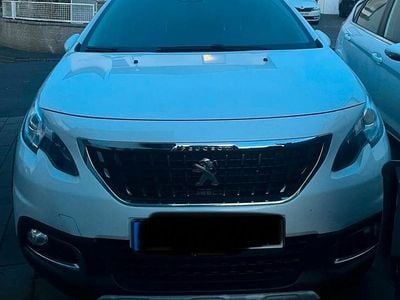 Weiß Gebraucht 2018 Peugeot 2008 SUV | 10.600 € (Fairer Preis)