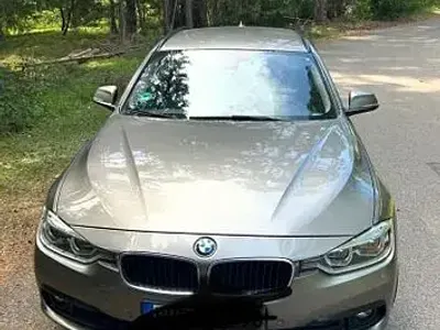 Gebraucht BMW 318 150 PS (110 kW) 2018 Silber Kombi