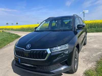 Gebraucht Skoda Karoq Tour 150 PS (110 kW) 2022 Schwarz SUV