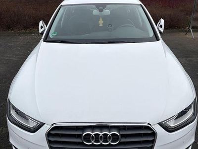 Gebraucht Audi A4 Ambiente 170 PS (125 kW) 2013 Weiß Kombi