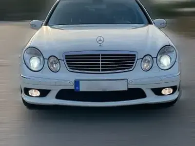 Gebraucht Mercedes E55 AMG AMG 476 PS (350 kW) 2006 Weiß Limousine